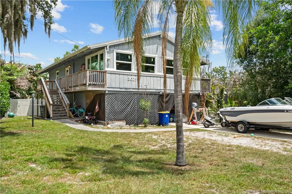3027 SW Cedar Trail