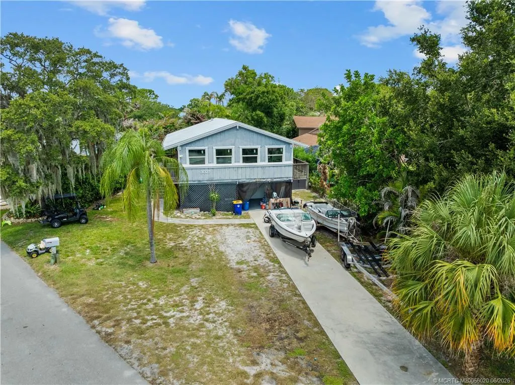 3027 SW Cedar Trail