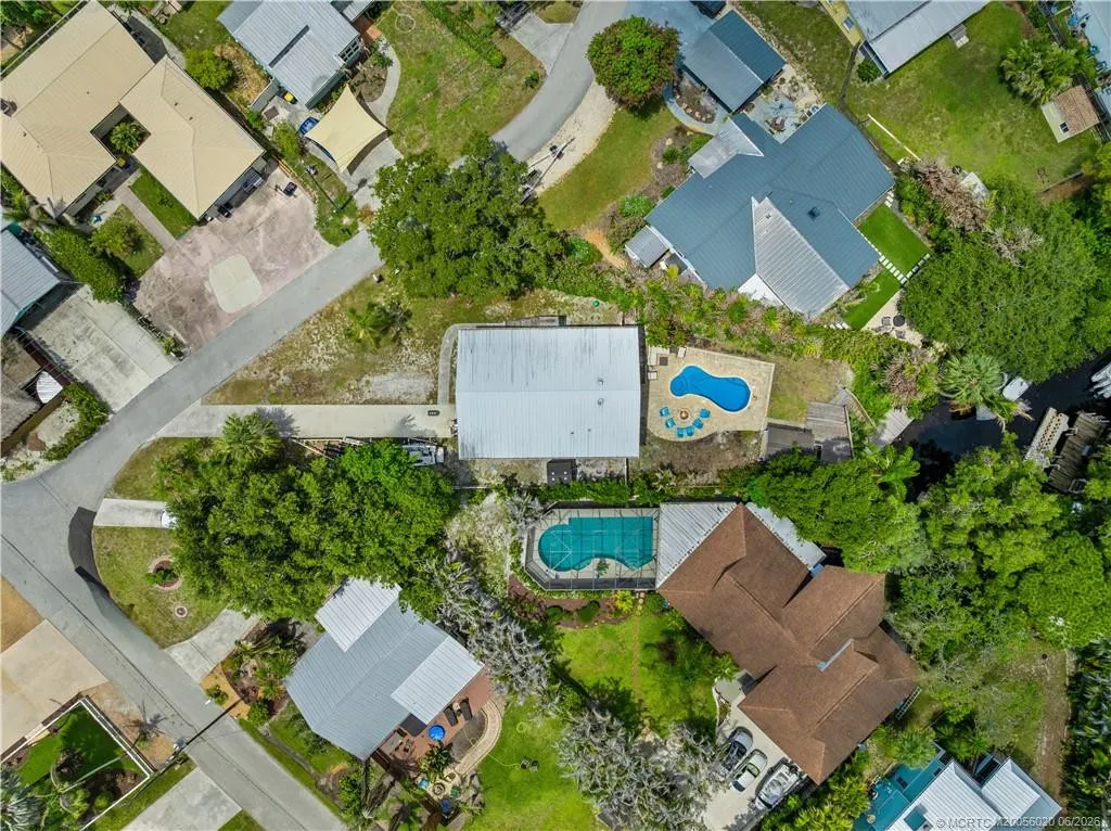 3027 SW Cedar Trail