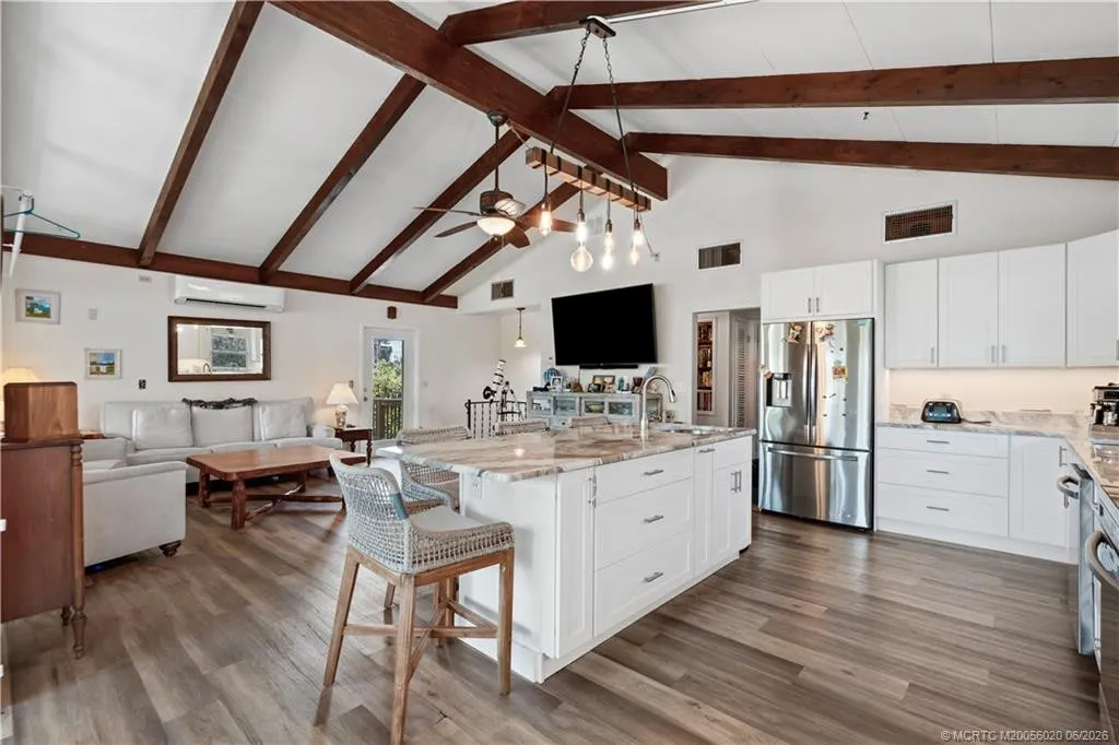 3027 SW Cedar Trail