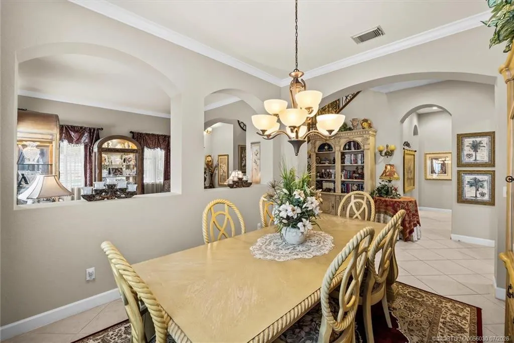 5718 SW Bald Eagle Drive