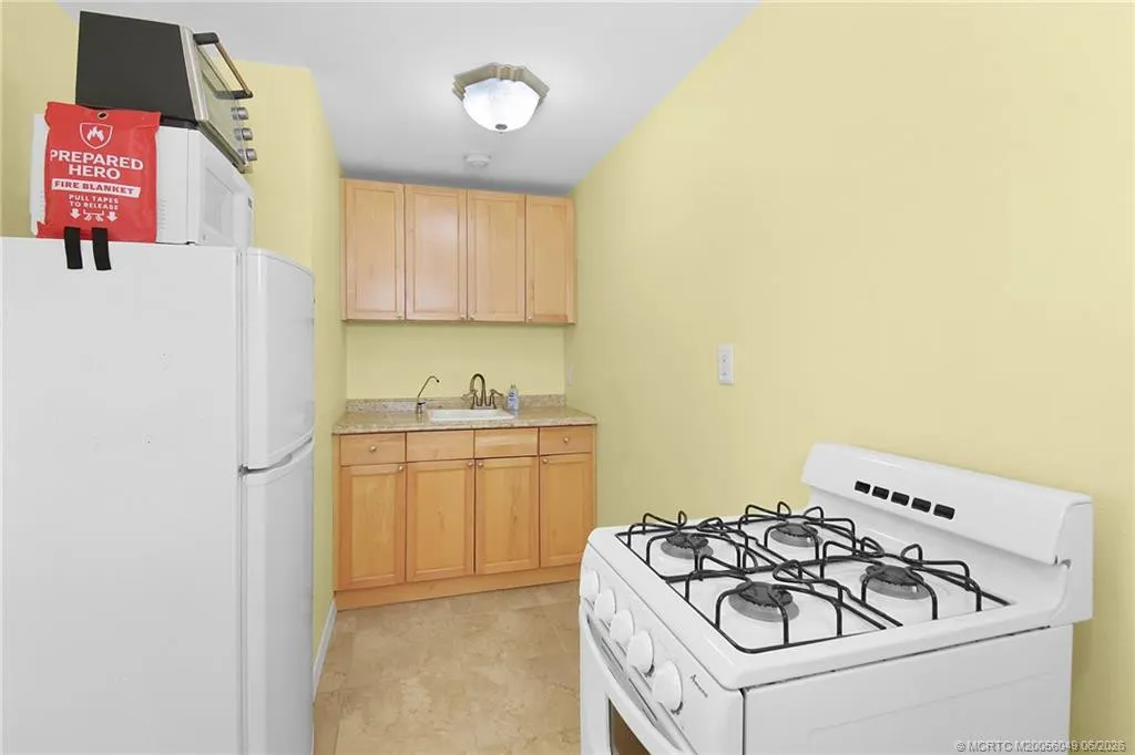 1413 SW Heather Terrace