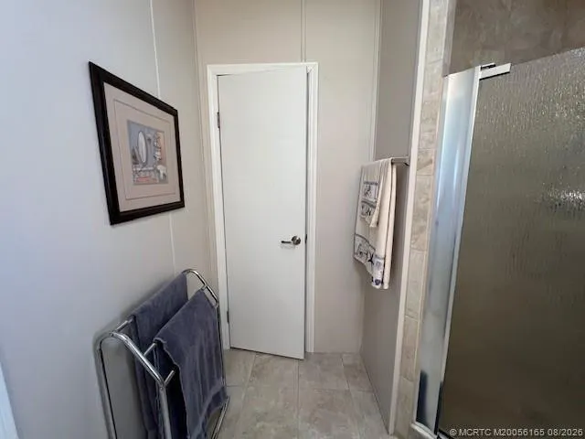 6120 Holly Lane