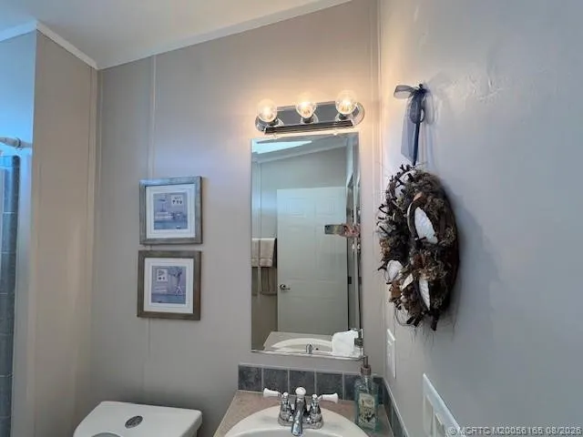 6120 Holly Lane