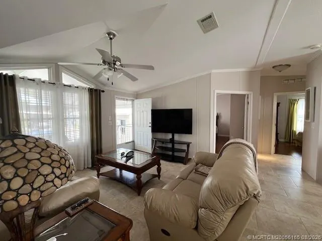 6120 Holly Lane