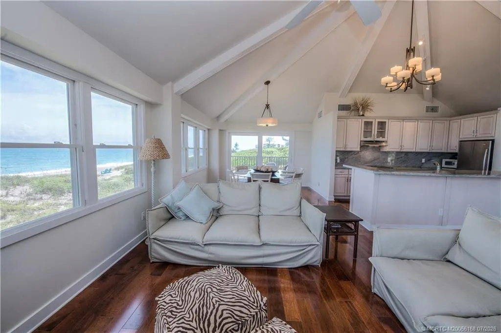 1871 NE Ocean Boulevard #UPPER GUEST HOUSE