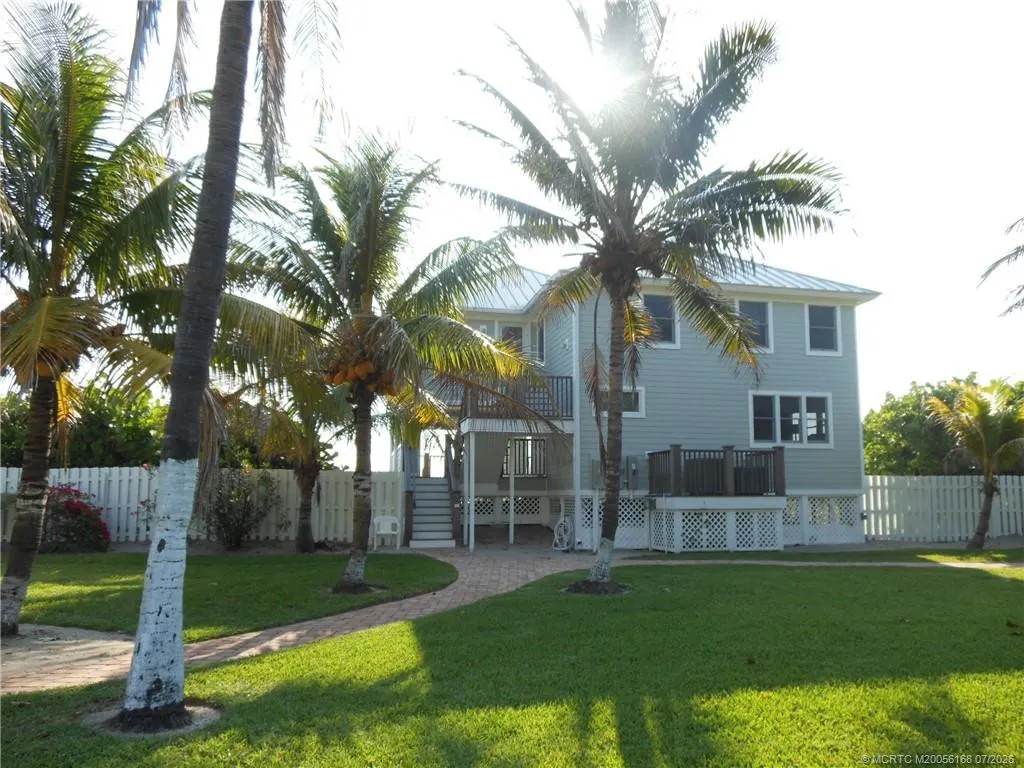 1871 NE Ocean Boulevard #UPPER GUEST HOUSE