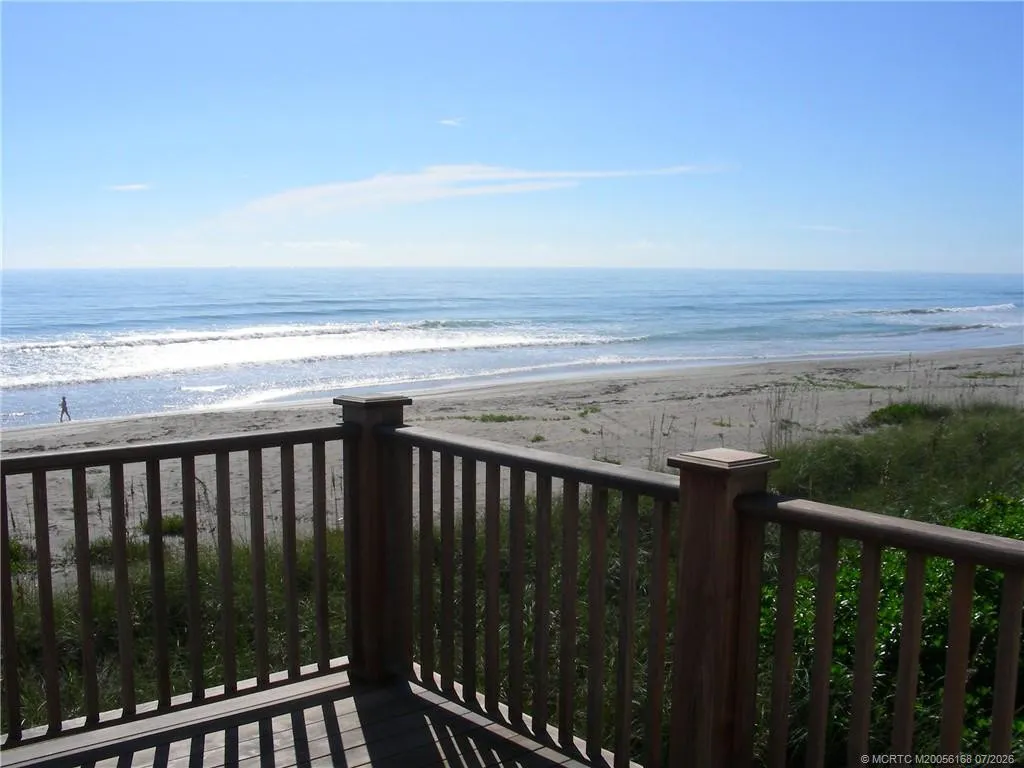 1871 NE Ocean Boulevard #UPPER GUEST HOUSE