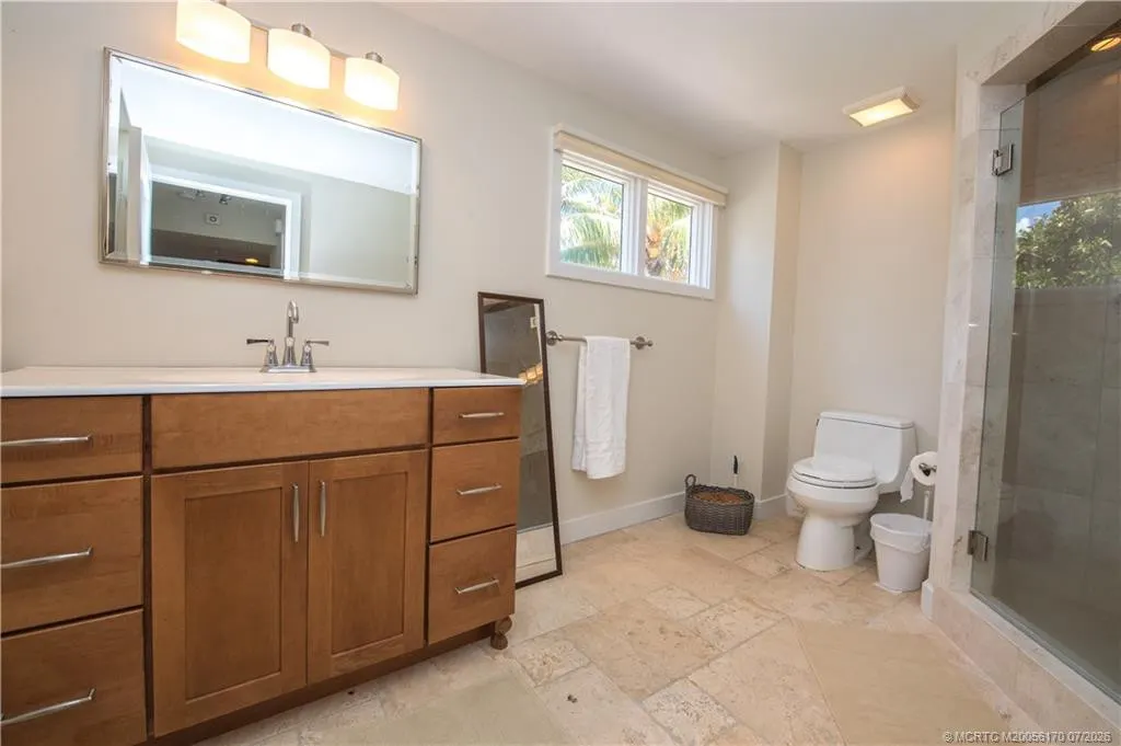 1871 NE Ocean Boulevard #LOWER GUEST