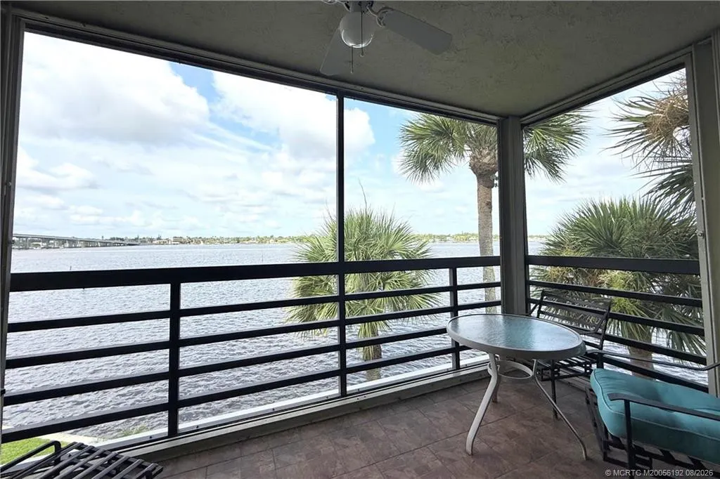 1950 SW Palm City Road #13307