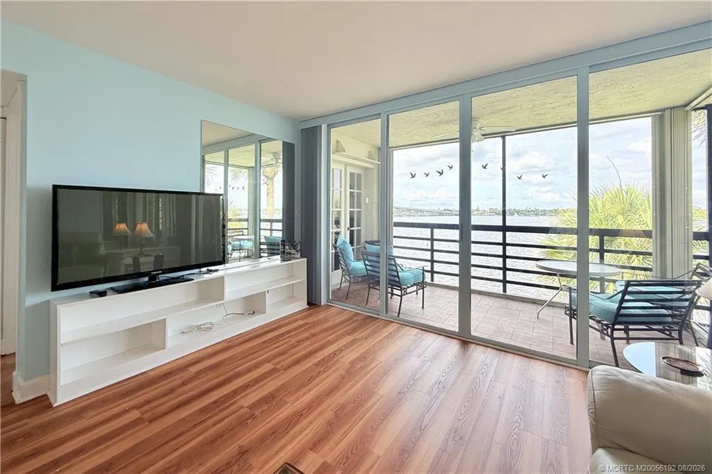 1950 SW Palm City Road #13307