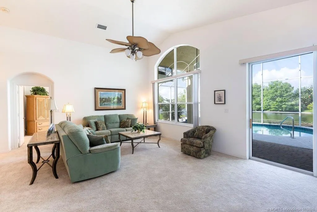 2096 NW Marsh Rabbit Lane