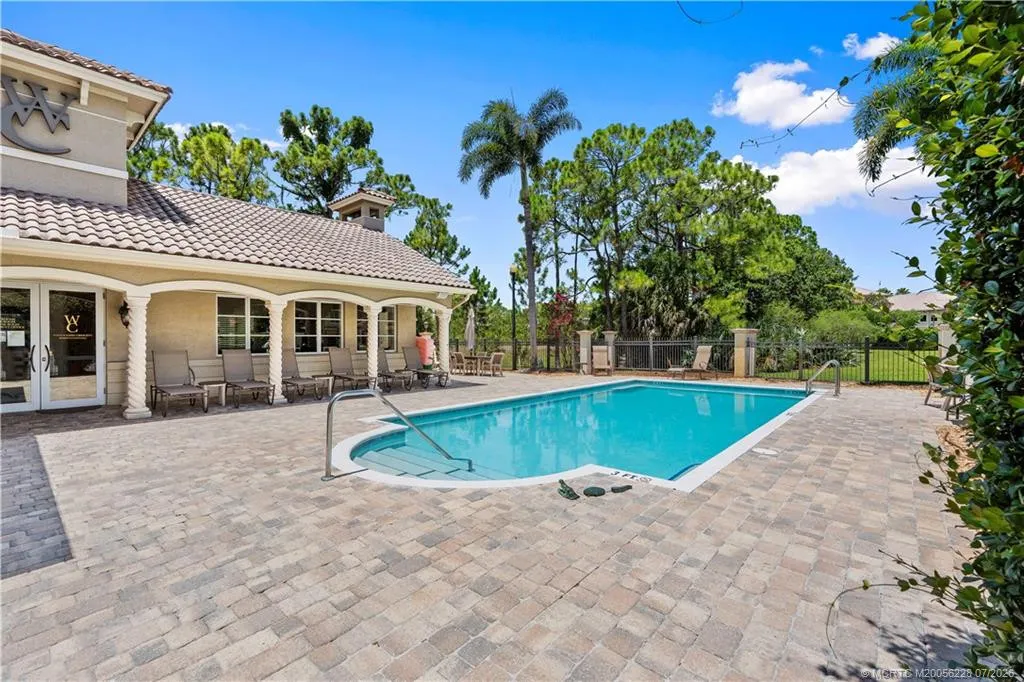 986 SE Willoughby Trace #1-4