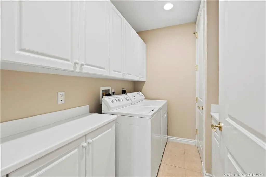 986 SE Willoughby Trace #1-4