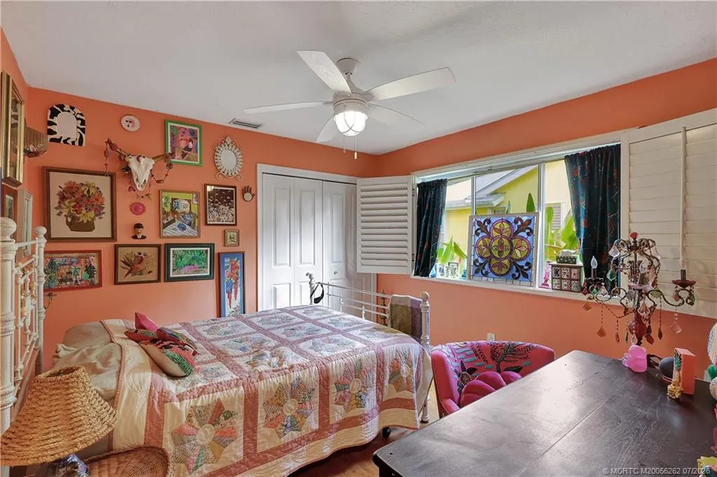 1863 NW 22nd Street