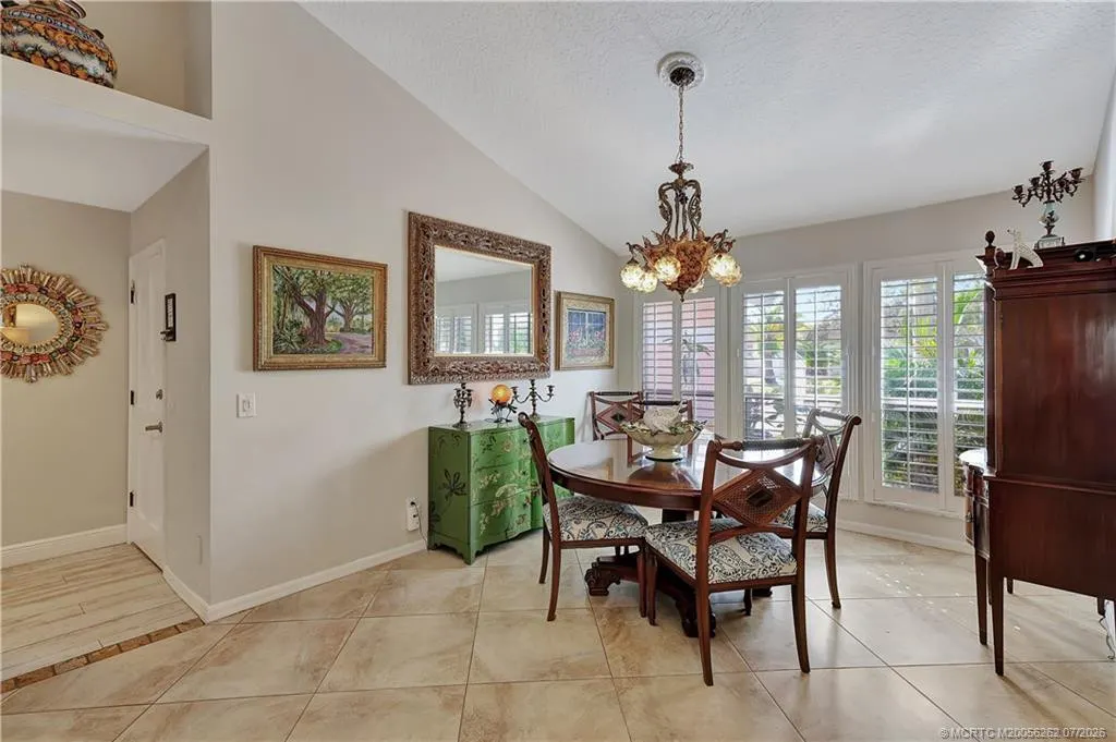 1863 NW 22nd Street