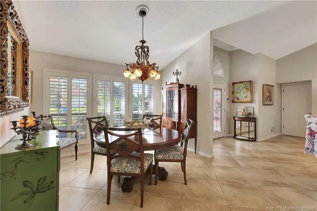 1863 NW 22nd Street