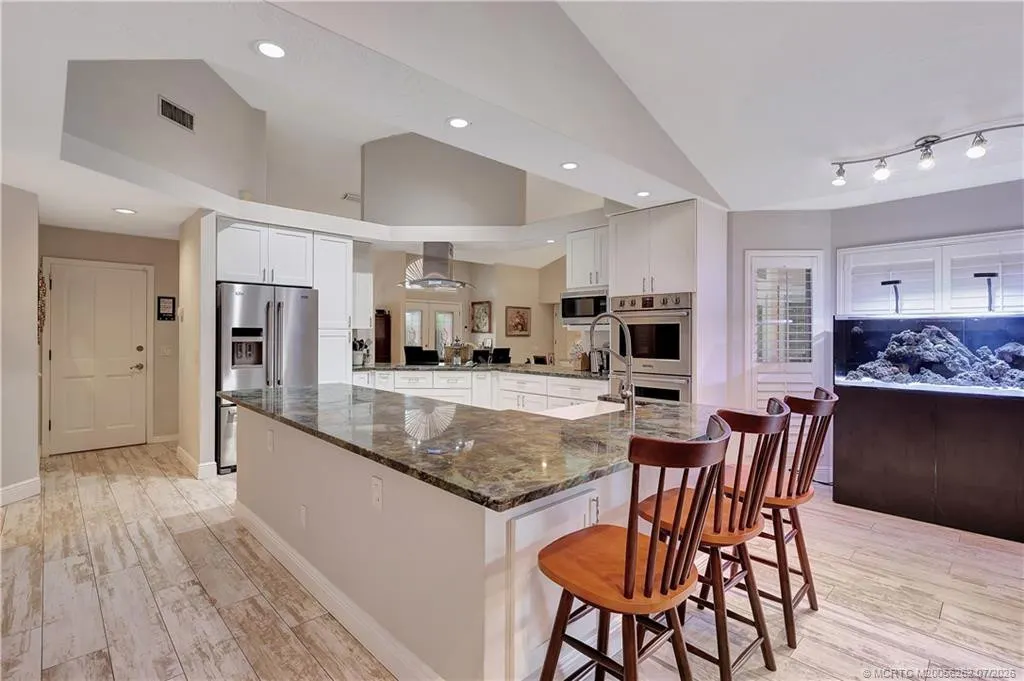 1863 NW 22nd Street