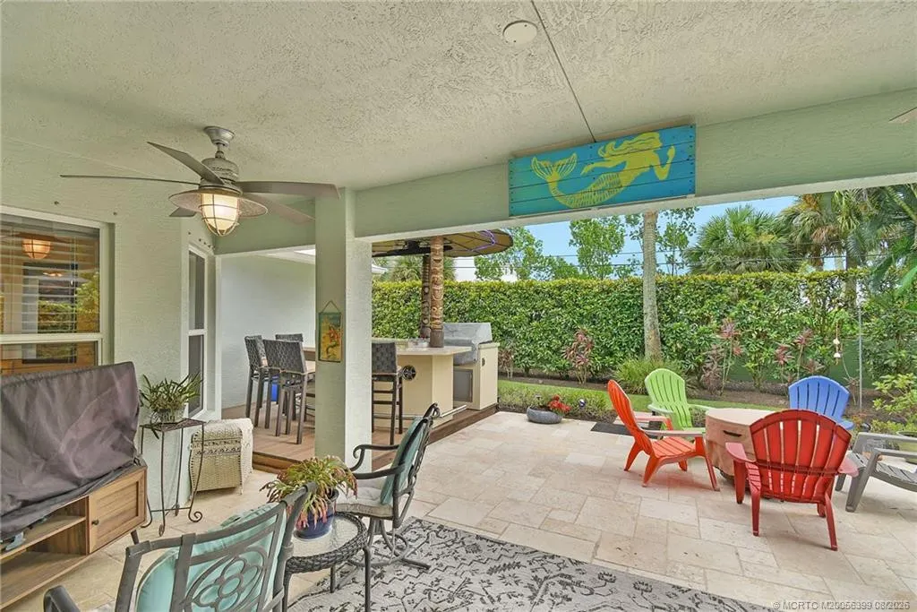 4586 SE Manatee Terrace