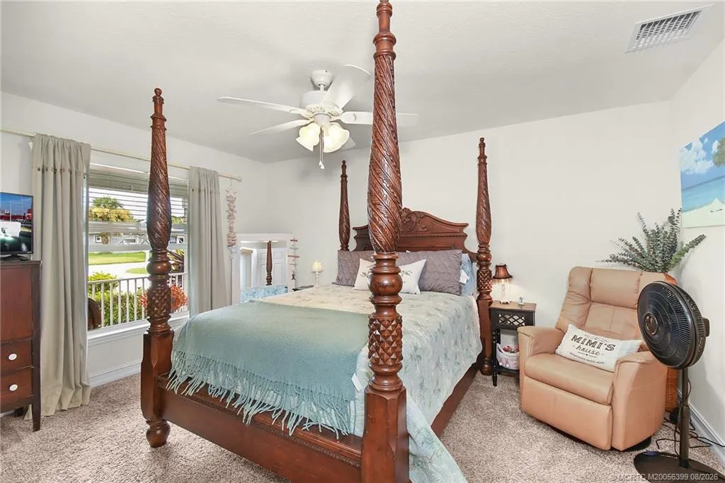 4586 SE Manatee Terrace