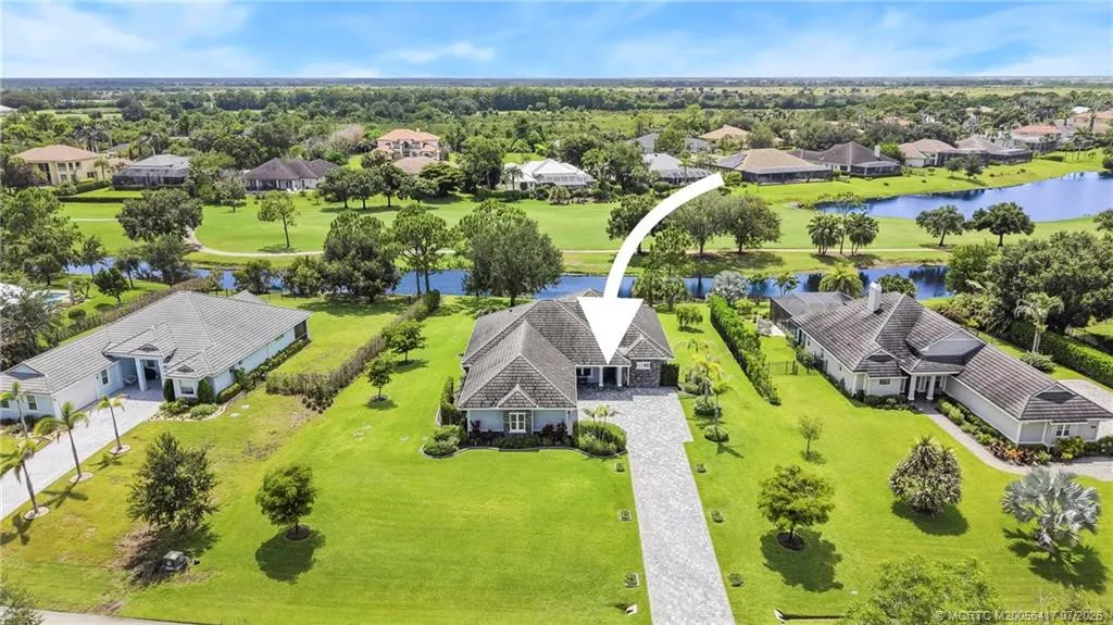 1100 SW Squire Johns Lane