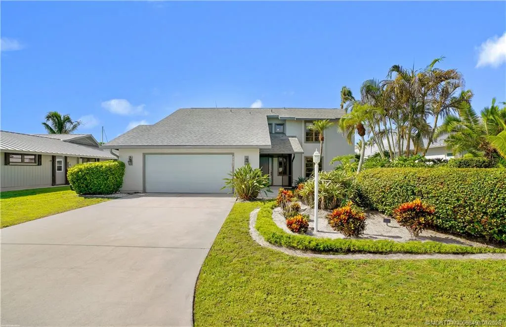 1614 SW Seagull Way