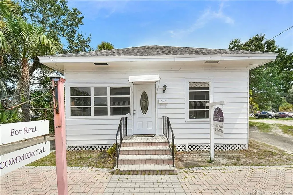 309 SE Denver Avenue