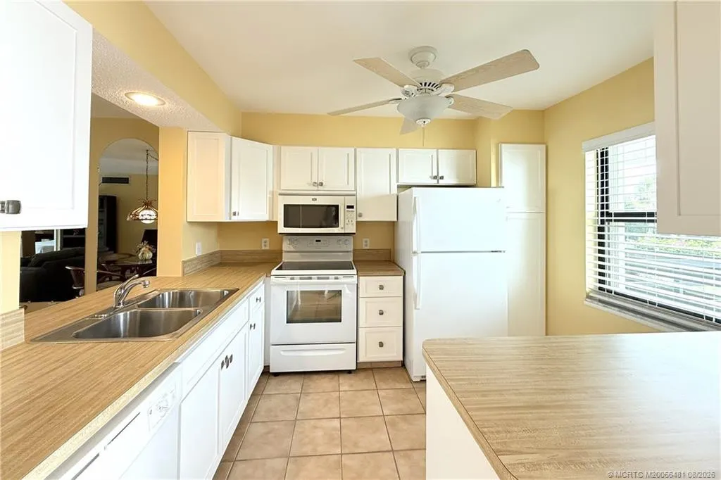 1950 SW Palm City Road #2205