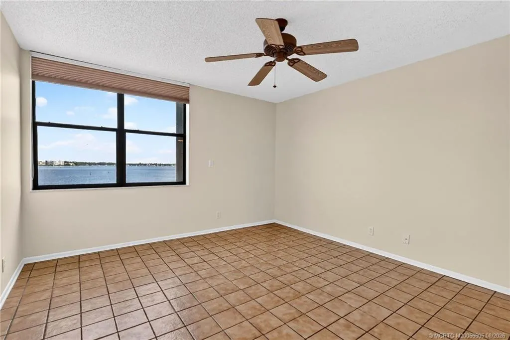 1950 SW Palm City Road #14-302