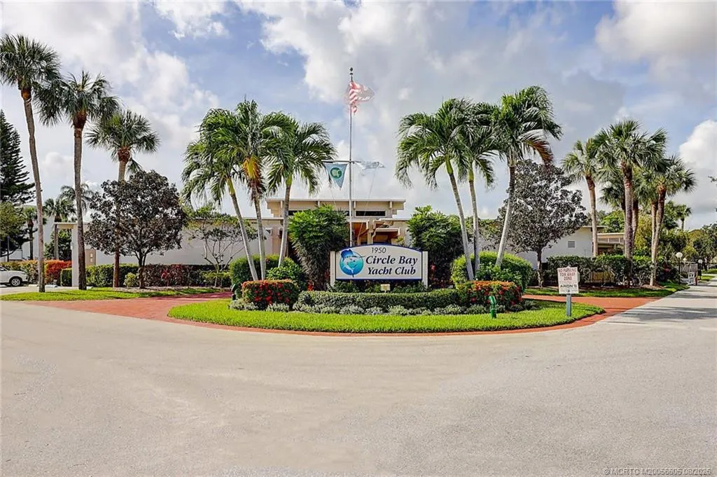 1950 SW Palm City Road #14-302