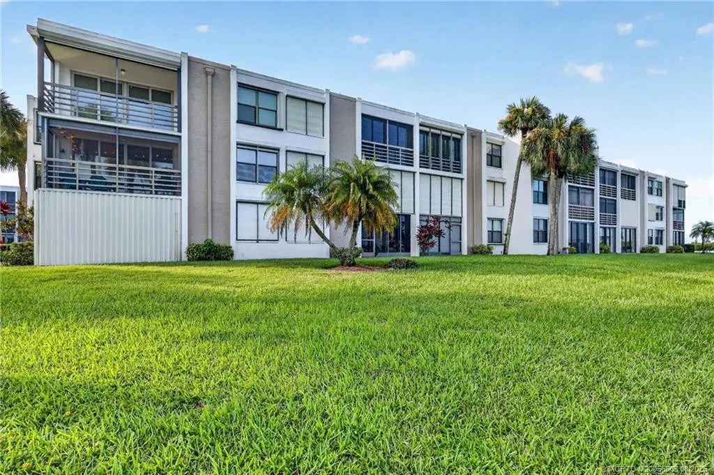 1950 SW Palm City Road #14-302