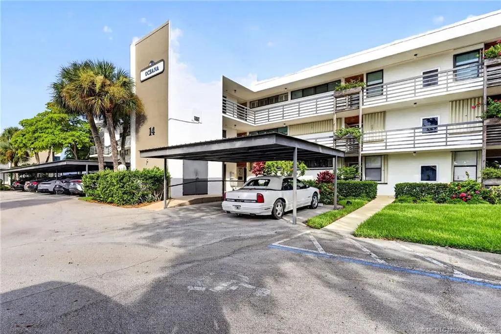1950 SW Palm City Road #14-302