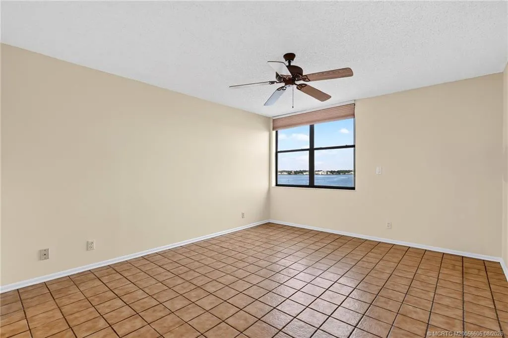 1950 SW Palm City Road #14-302