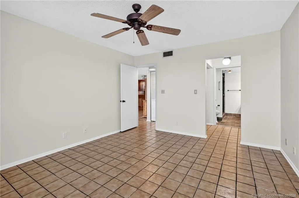 1950 SW Palm City Road #14-302
