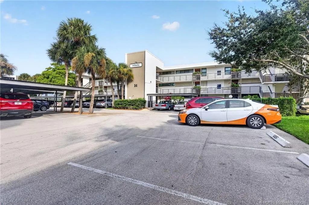 1950 SW Palm City Road #14-302