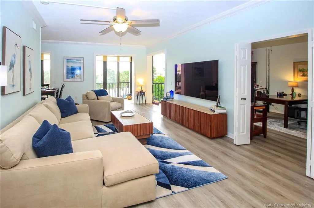 150 SE Four Winds Drive #304