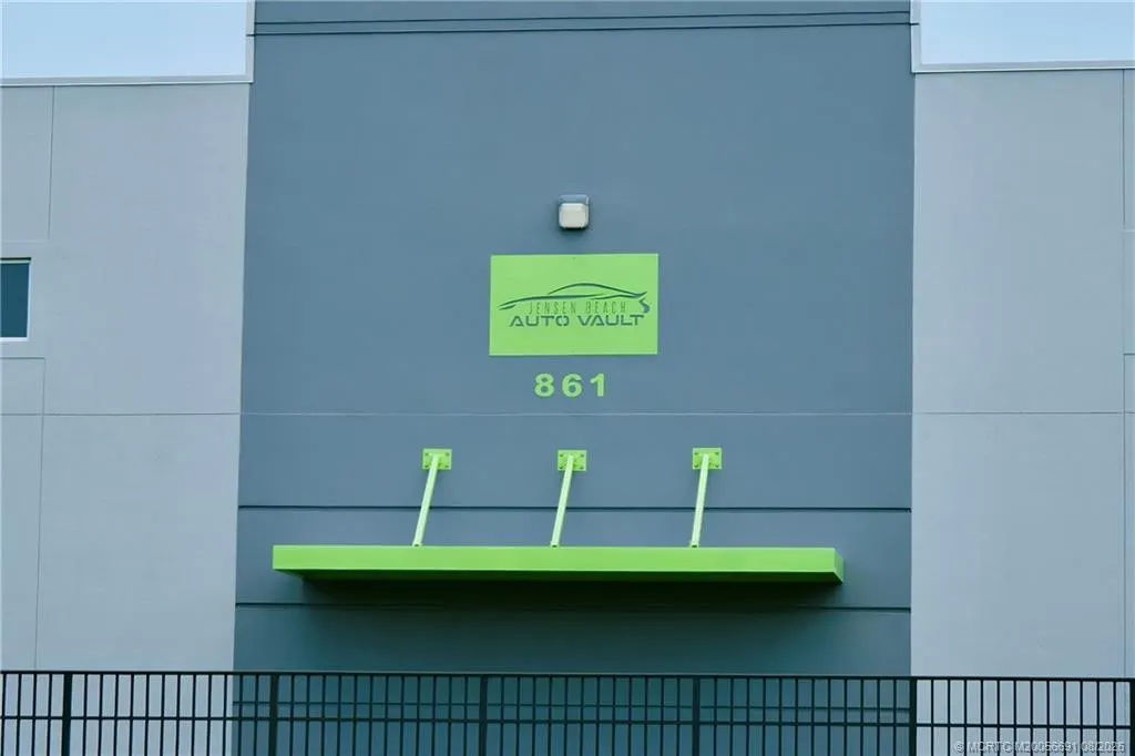 861 N Industrial Boulevard #12