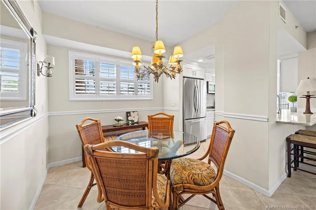 5799 NE Island Cove Way #1101