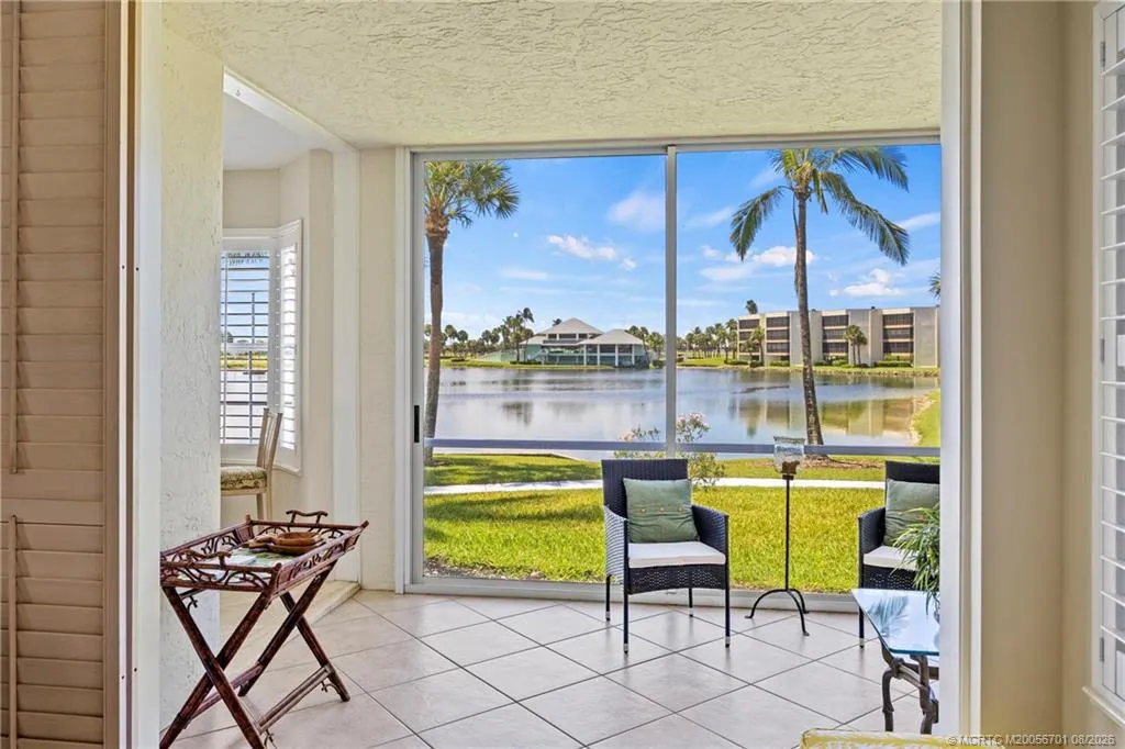 5799 NE Island Cove Way #1101