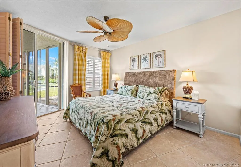 5799 NE Island Cove Way #1101