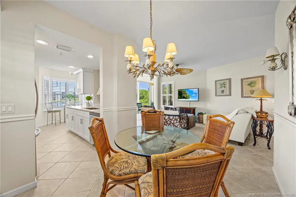 5799 NE Island Cove Way #1101