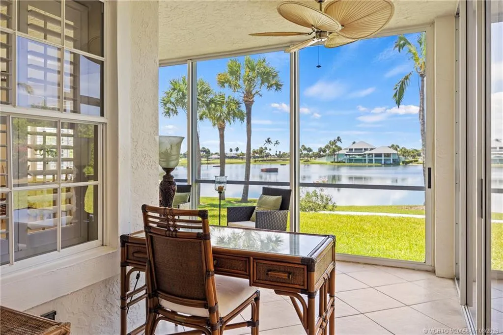 5799 NE Island Cove Way #1101
