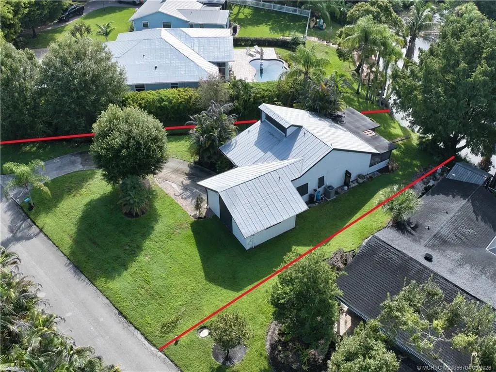 496 SE Cardinal Trail