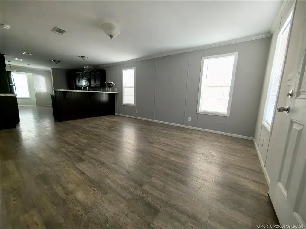 4185 2nd Court