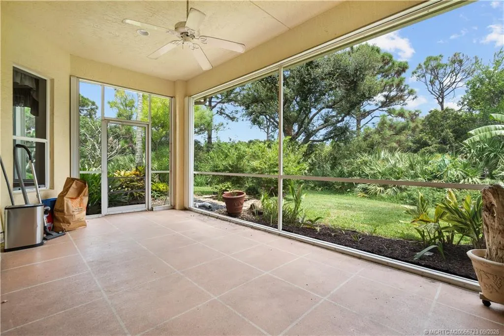 4505 NW Wandering Oak Court