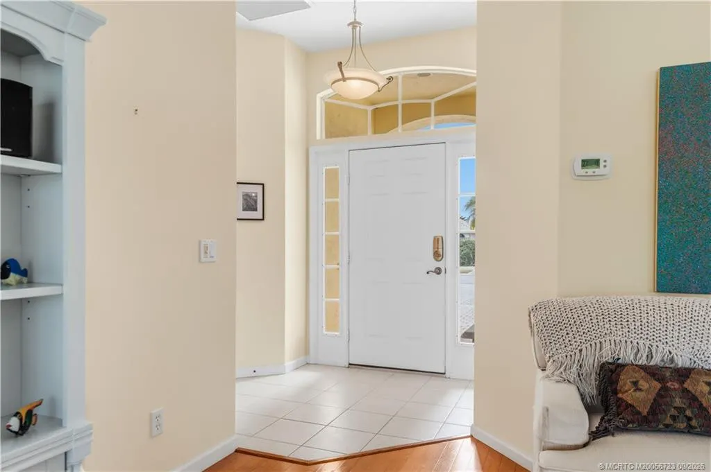 4505 NW Wandering Oak Court
