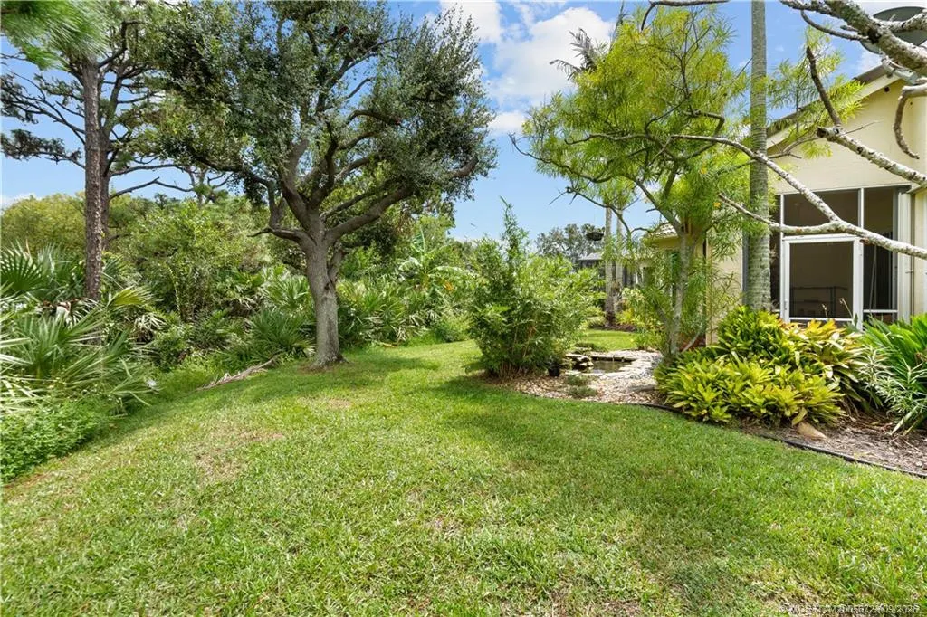 4505 NW Wandering Oak Court