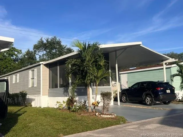 40 Plantation Boulevard
