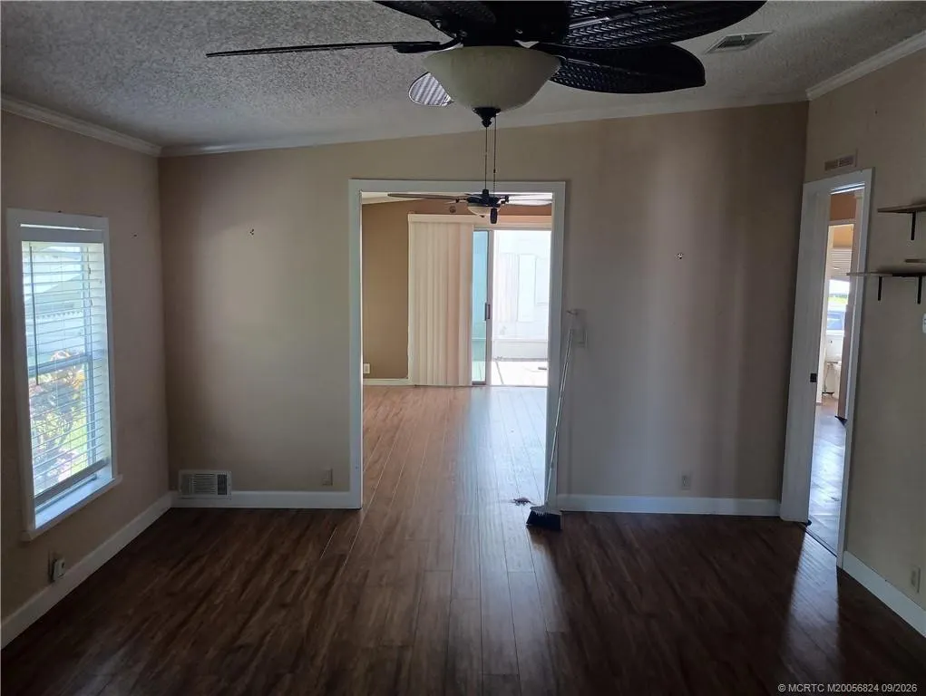 6055 Seashore Drive