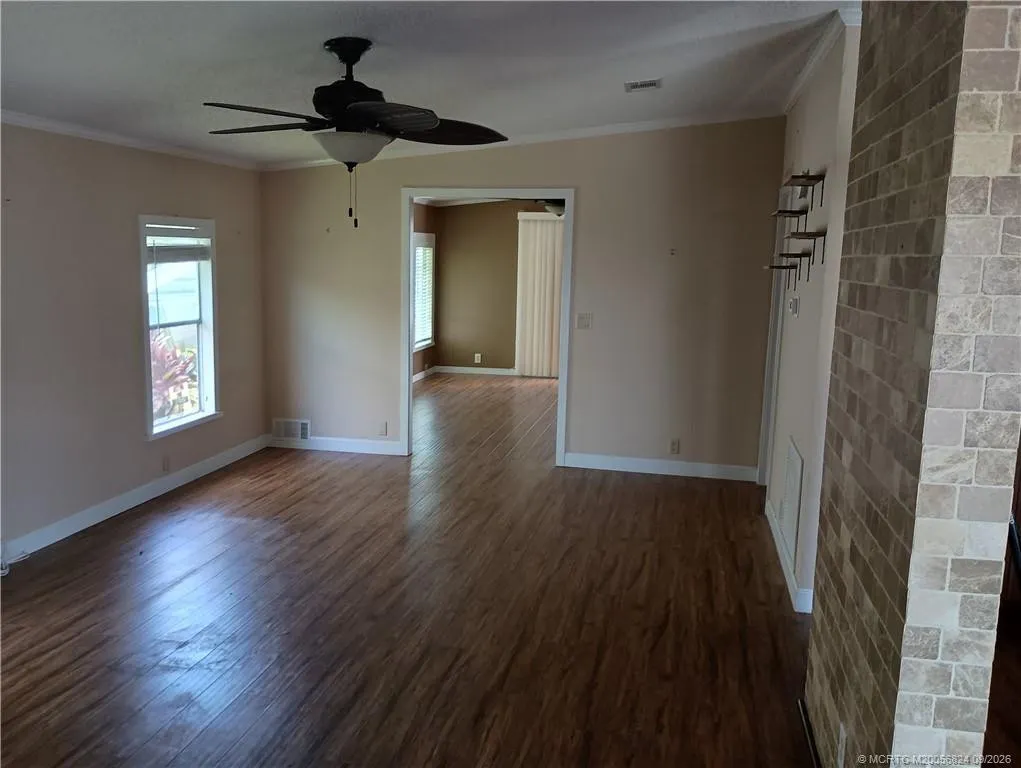 6055 Seashore Drive